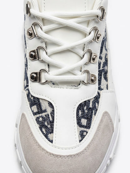 Chunky Monogram Sneakers – Vit