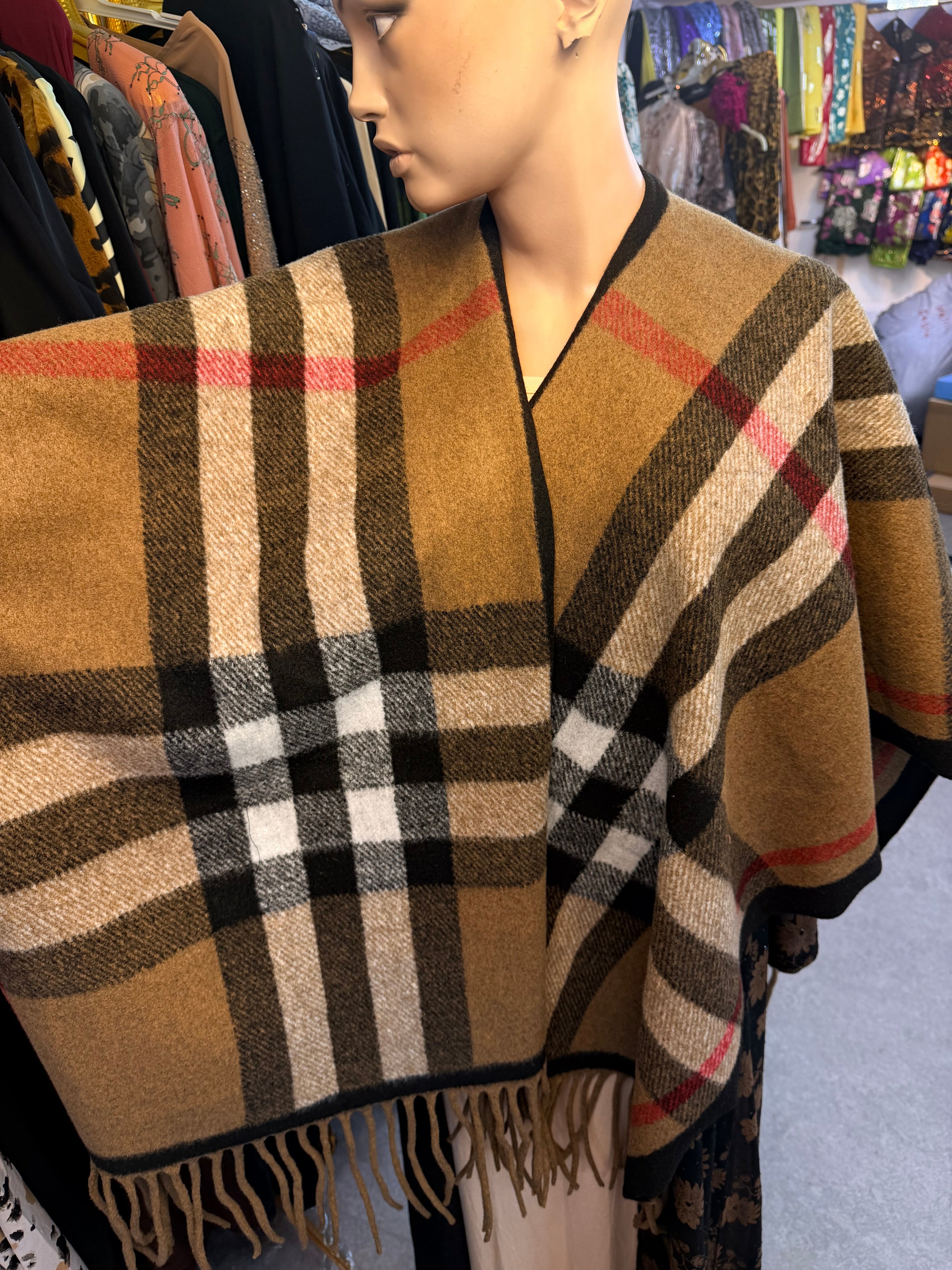 Luxurious Fur Fashion Poncho