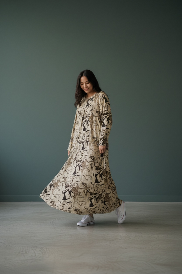Chic Maxi Dress with Pockets